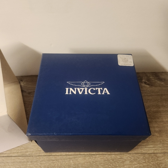 New In Box Invicta NFL Dallas Cowboys Mens Fashion Collector's Watch Black Band - Picture 11 of 11